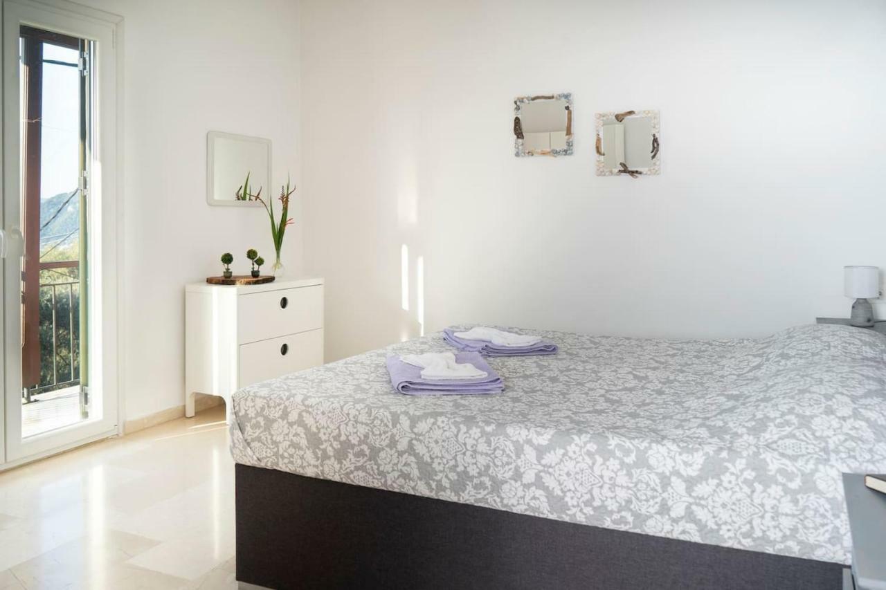 Coralli Pentati 1 "Dimitris Apartments" Exterior foto